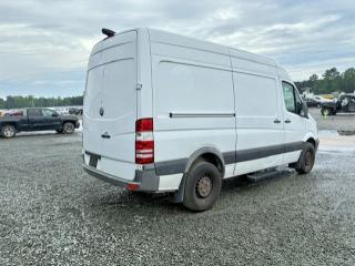 47144196 :رقم المزاد ، WD3PE7CDXJP618033 vin ، 2018 Mercedes Benz Sprinter مزاد بيع
