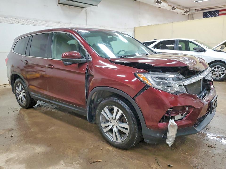 Продажа на аукционе авто 2017 Honda Pilot, vin: 5FNYF6H89HB071788, номер лота: 52401626