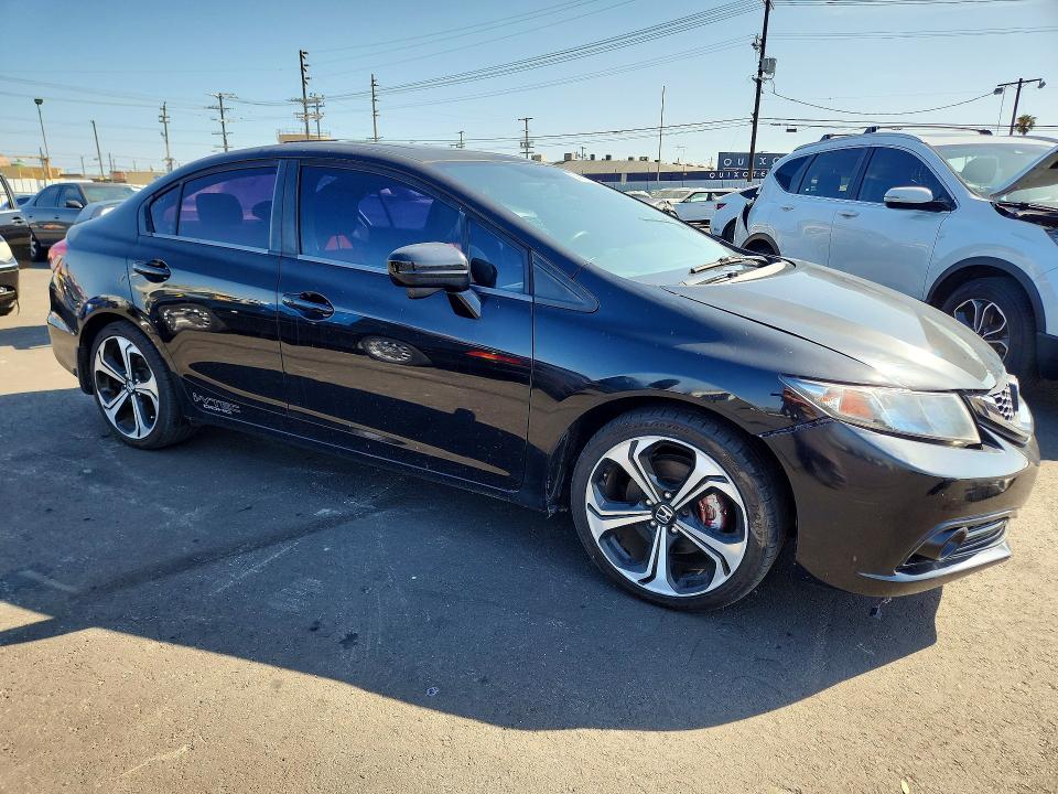 2015 Honda Civic მანქანა იყიდება აუქციონზე, vin: 2HGFB6E52FH701186, აუქციონის ნომერი: 53813826