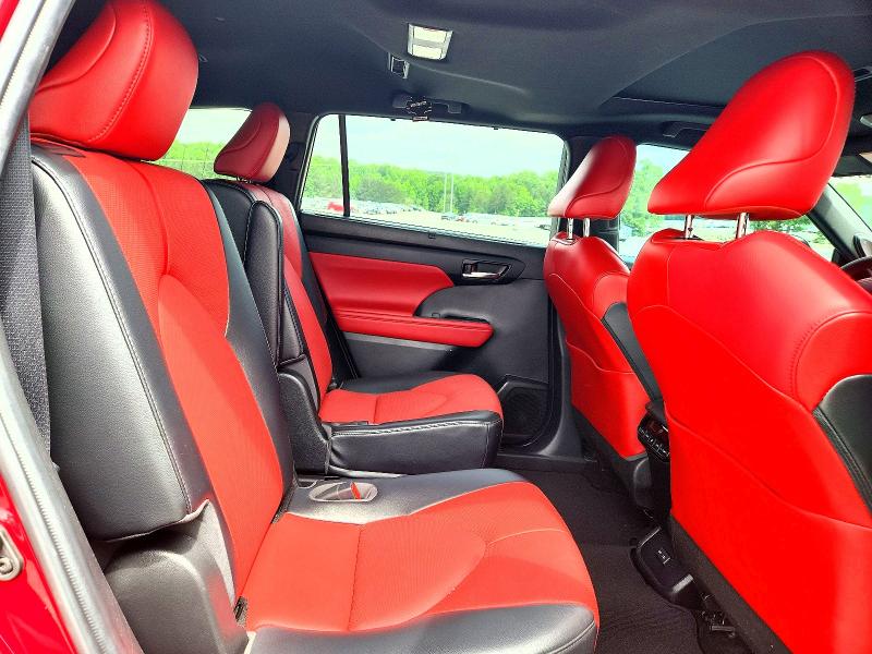 Продаж на аукціоні авто 2022 Toyota Highlander, vin: 5TDJZRAH7NS109272, номер лоту: 54045776