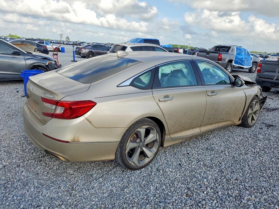 54076796 :رقم المزاد ، 1HGCV2F94JA053247 vin ، 2018 Honda Accord مزاد بيع