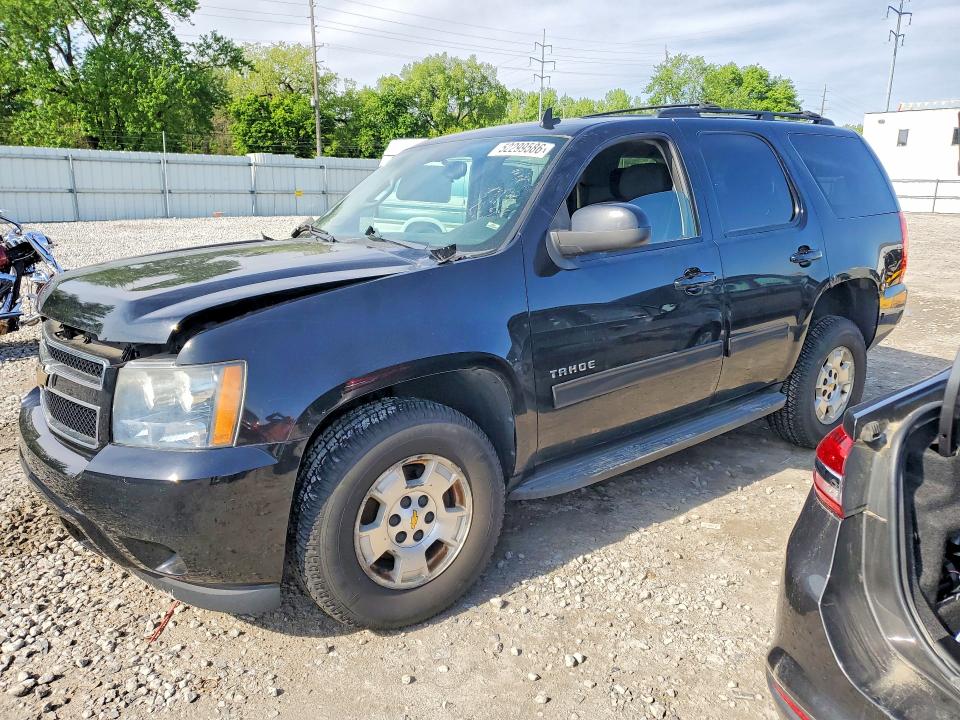 52299586 :رقم المزاد ، 1GNSKAE00BR115575 vin ، 2011 Chevrolet Tahoe مزاد بيع