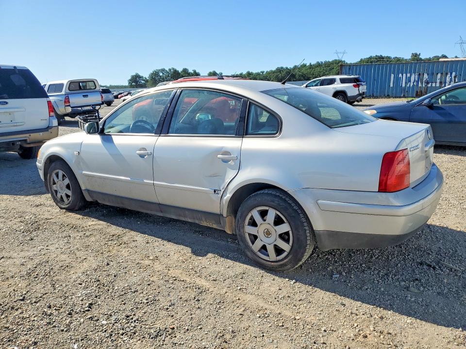53420136 :رقم المزاد ، WVWMA23B0YP291481 vin ، 2000 Volkswagen Passat مزاد بيع