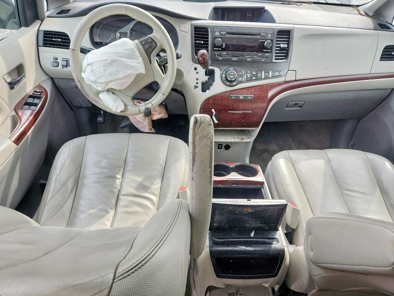 Продажа на аукционе авто 2013 Toyota Sienna, vin: 5TDYK3DC4DS380532, номер лота: 52800446