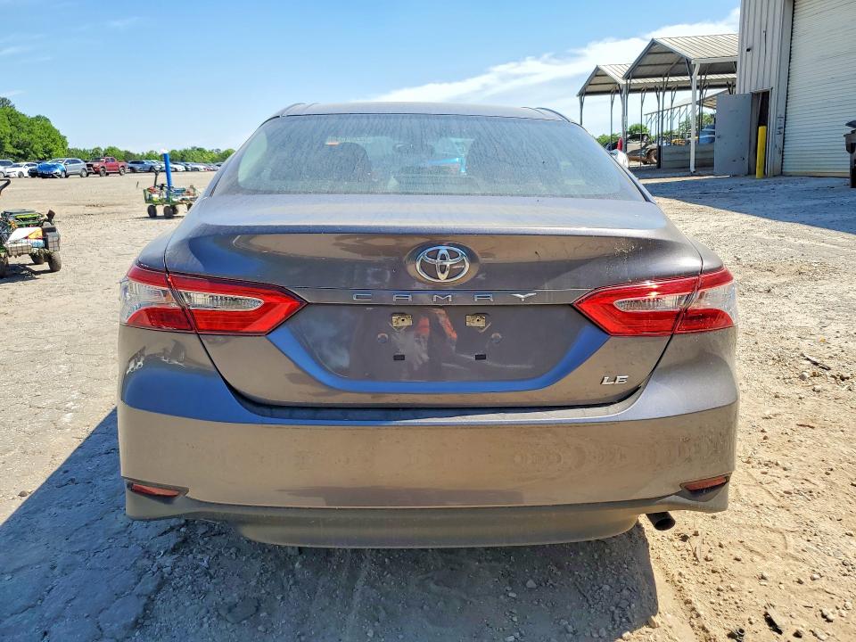 Продажа на аукционе авто 2018 Toyota Camry, vin: 4T1B11HKXJU641888, номер лота: 52294336