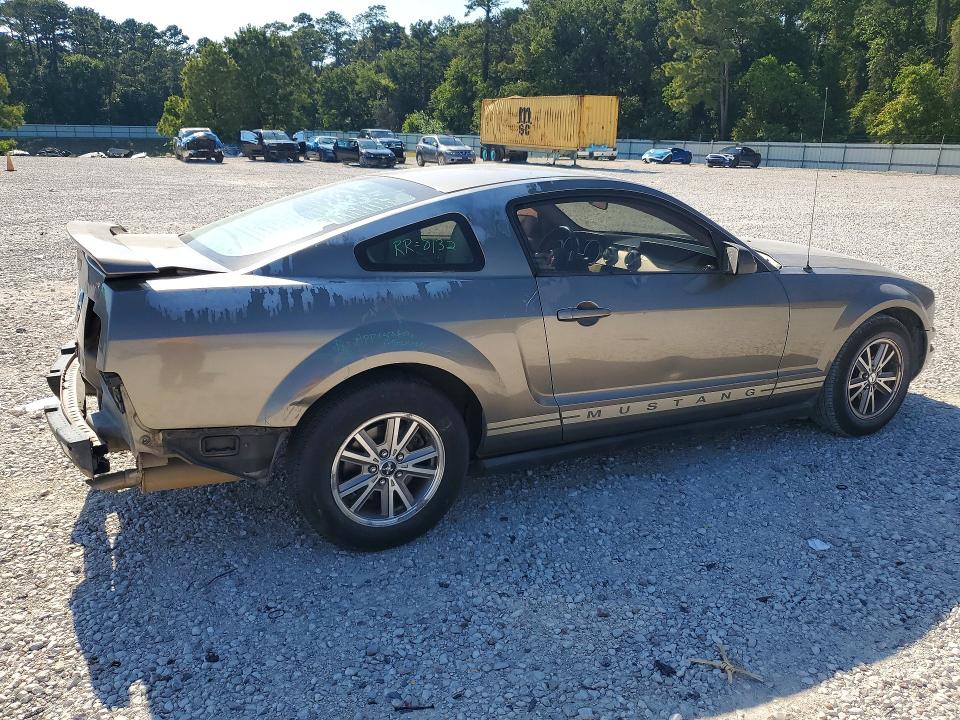 2005 Ford Mustang მანქანა იყიდება აუქციონზე, vin: 1ZVHT80N855253482, აუქციონის ნომერი: 53523496