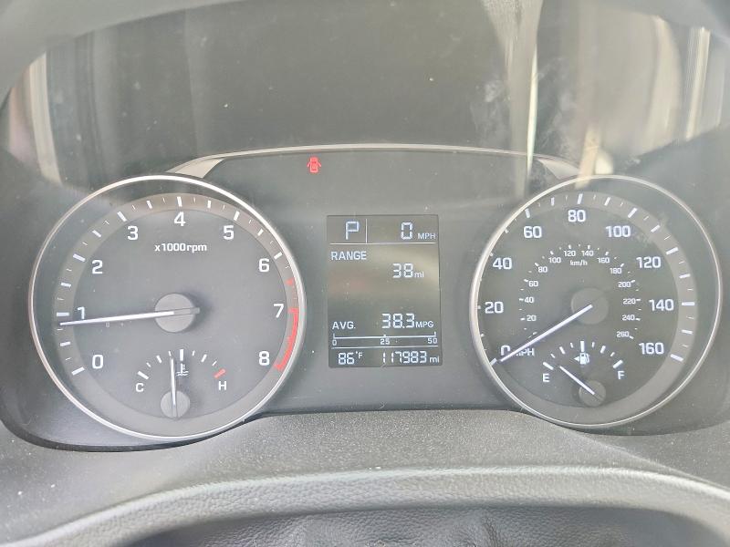 52705106 :رقم المزاد ، 5NPD84LF8HH092104 vin ، 2017 Hyundai Elantra مزاد بيع