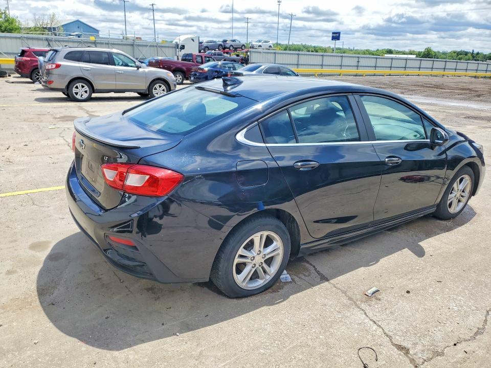 Продаж на аукціоні авто 2018 Chevrolet Cruze, vin: 1G1BD5SM7J7127582, номер лоту: 52177436