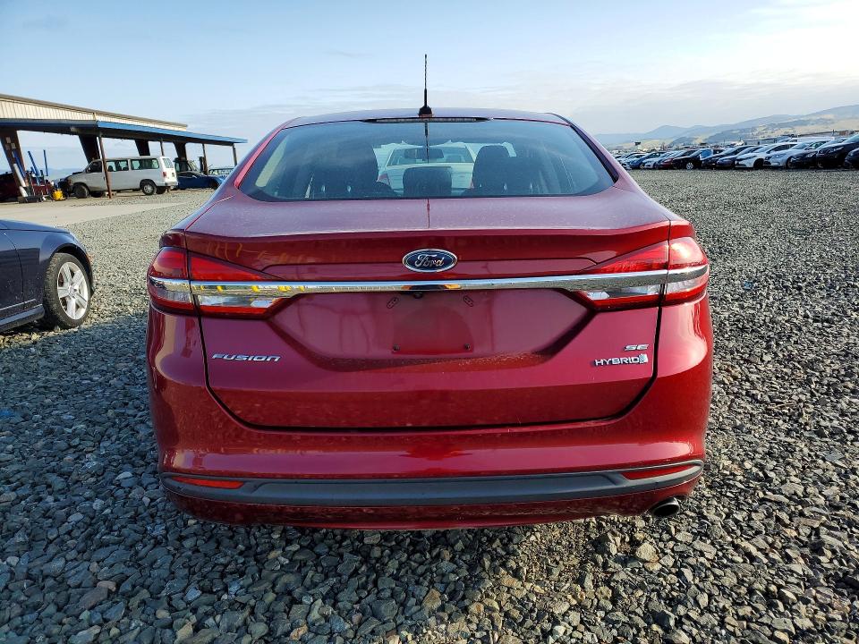 52414126 :رقم المزاد ، 3FA6P0LU5HR386176 vin ، 2017 Ford Fusion مزاد بيع