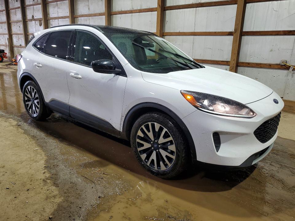 46780096 :رقم المزاد ، 1FMCU9BZ8LUC16933 vin ، 2020 Ford Escape مزاد بيع