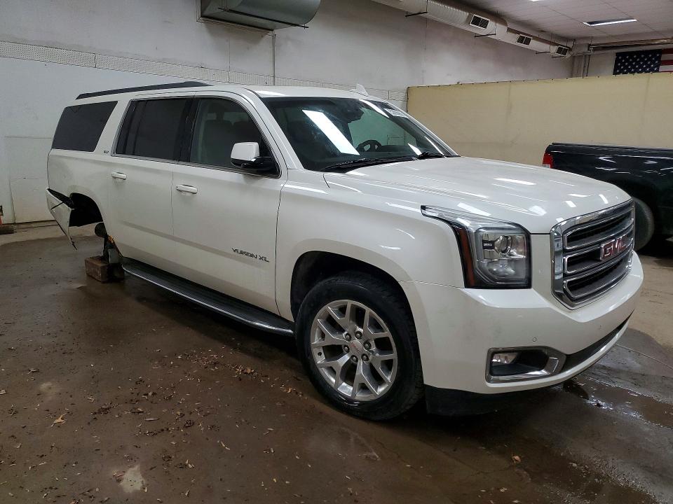 52886666 :رقم المزاد ، 1GKS2HKC3FR554585 vin ، 2015 Gmc Yukon Xl مزاد بيع