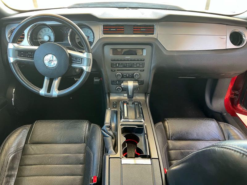 55025306 :رقم المزاد ، 1ZVBP8CH9A5118120 vin ، 2010 Ford Mustang مزاد بيع