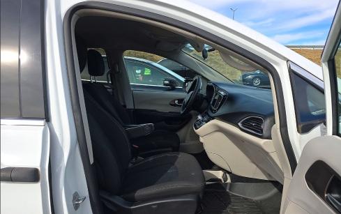 Продажа на аукционе авто 2020 Chrysler Voyager, vin: 2C4RC1AG8LR244215, номер лота: 53124466