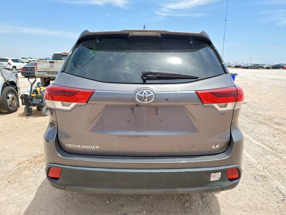Продаж на аукціоні авто 2018 Toyota Highlander, vin: 5TDZZRFH6JS236679, номер лоту: 53202336