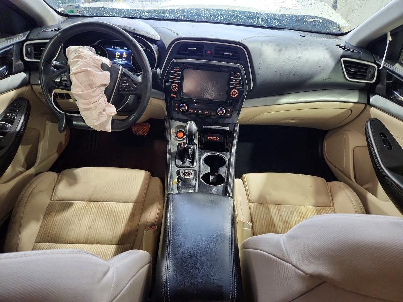 52186176 :رقم المزاد ، 1N4AA6AP5HC430266 vin ، 2017 Nissan Maxima مزاد بيع