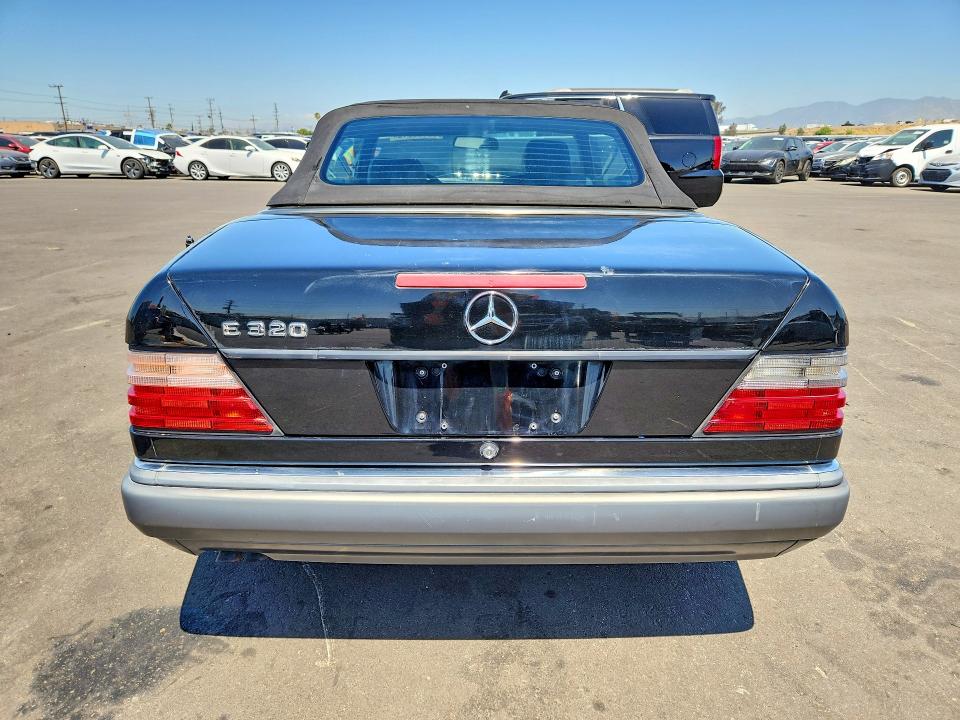 Продажа на аукционе авто 1995 Mercedes-benz E, vin: WDBEA66EXSC258051, номер лота: 53030916
