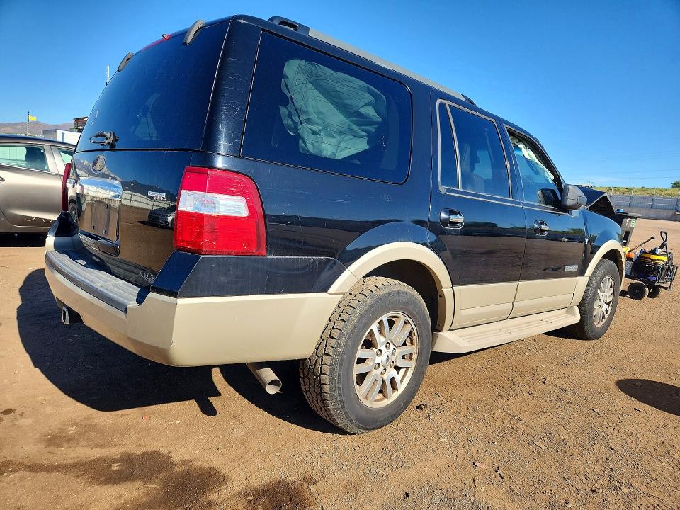2007 Ford Expedition მანქანა იყიდება აუქციონზე, vin: 1FMFU17507LA82287, აუქციონის ნომერი: 53260676