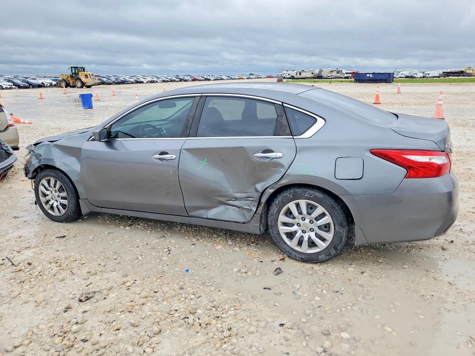 52057276 :رقم المزاد ، 1N4AL3AP8HN335889 vin ، 2017 Nissan Altima مزاد بيع