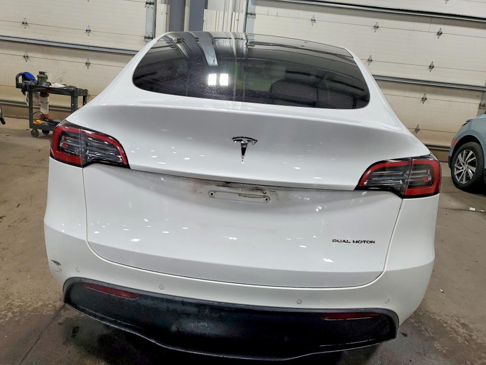 Продаж на аукціоні авто 2022 Tesla Model Y, vin: 7SAYGDEE2NF323777, номер лоту: 52187146