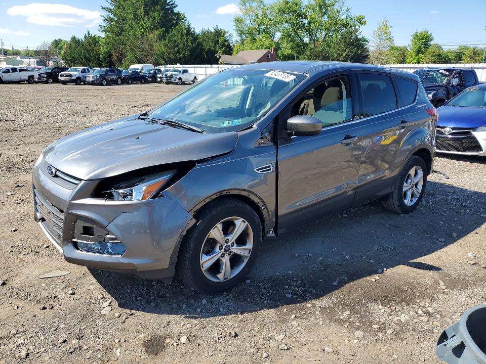 2014 Ford Escape მანქანა იყიდება აუქციონზე, vin: 1FMCU9G90EUE33095, აუქციონის ნომერი: 52455186