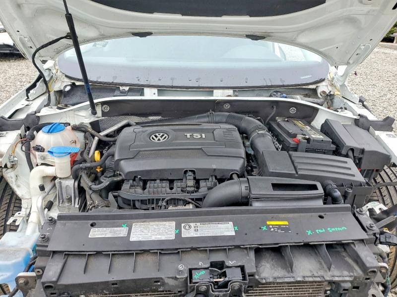 53880066 :رقم المزاد ، 1VWBT7A33HC024172 vin ، 2017 Volkswagen Passat مزاد بيع