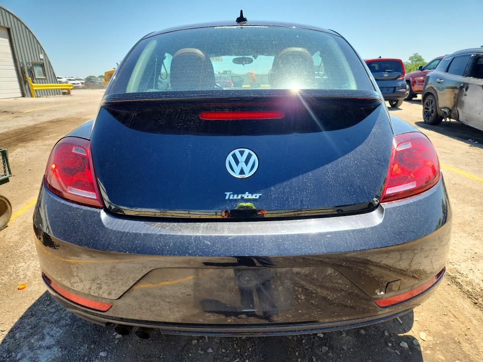 52436186 :رقم المزاد ، 3VWF17AT2HM629726 vin ، 2017 Volkswagen Beetle مزاد بيع