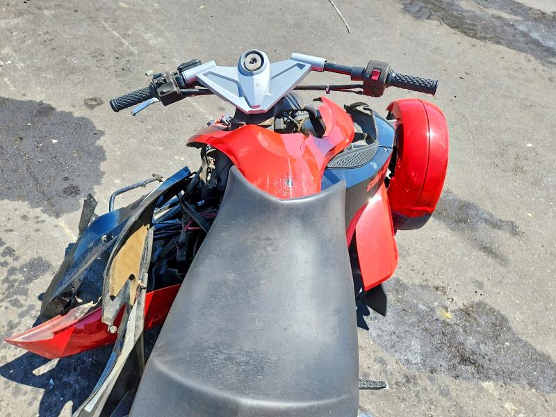 53971876 :رقم المزاد ، 2BXJAHA189V000197 vin ، 2009 Can-am Spyder Roadster مزاد بيع