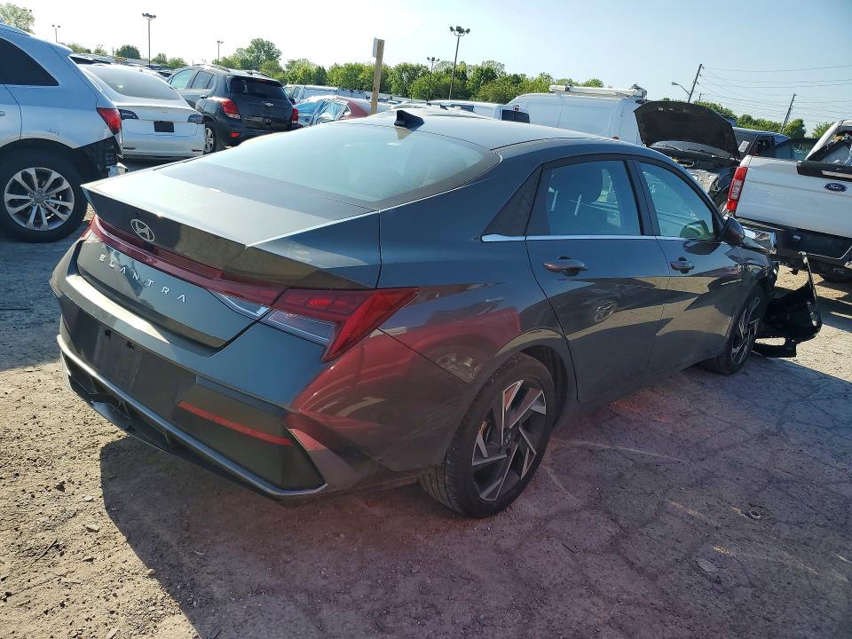2025 Hyundai Elantra მანქანა იყიდება აუქციონზე, vin: KMHLS4DG2SU982322, აუქციონის ნომერი: 53093596
