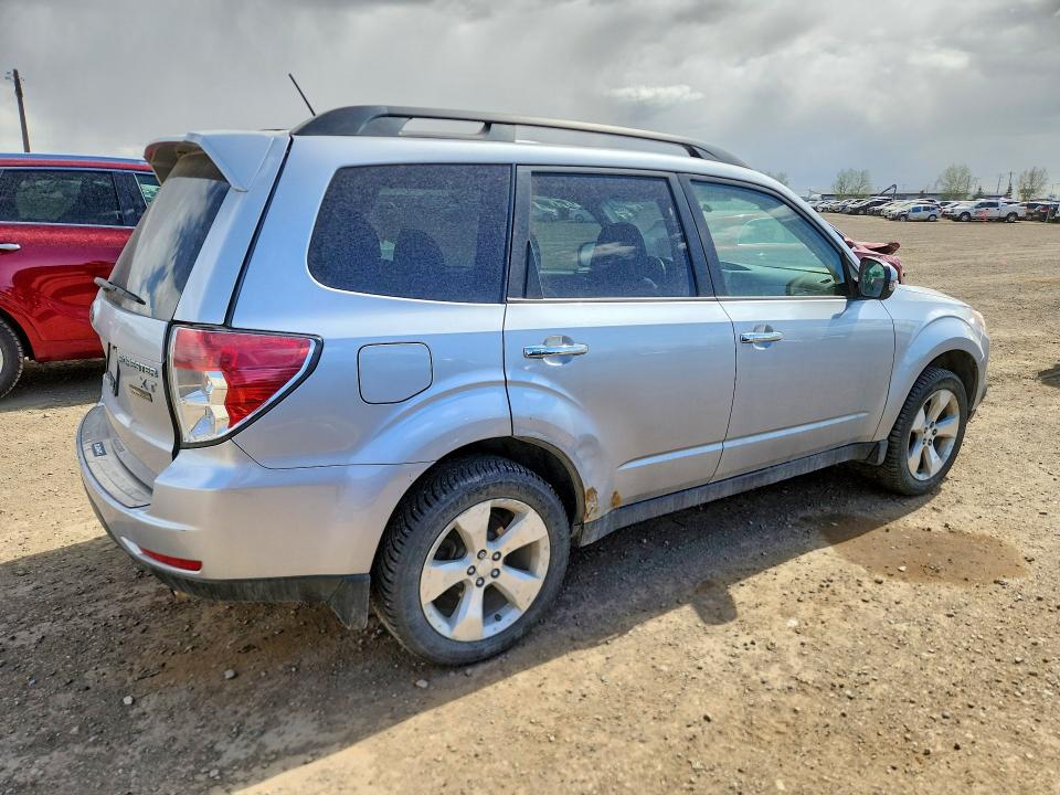 53930546 :رقم المزاد ، JF2SHHEC5CH446865 vin ، 2012 Subaru Forester مزاد بيع