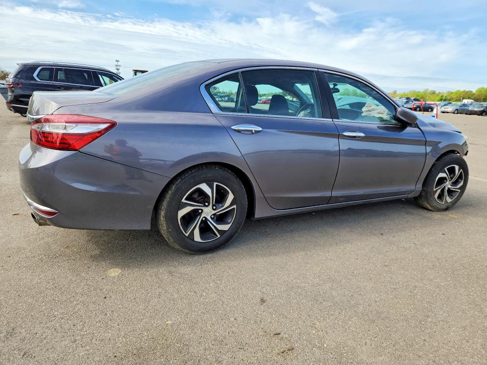 2017 Honda Accord მანქანა იყიდება აუქციონზე, vin: 1HGCR2F3XHA010056, აუქციონის ნომერი: 54490196