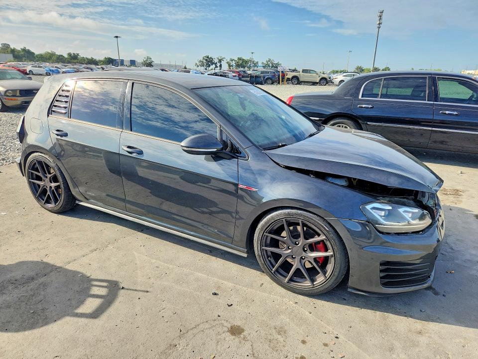 Продажа на аукционе авто 2015 Volkswagen Gti, vin: 3VW4T7AU3FM009877, номер лота: 51212766