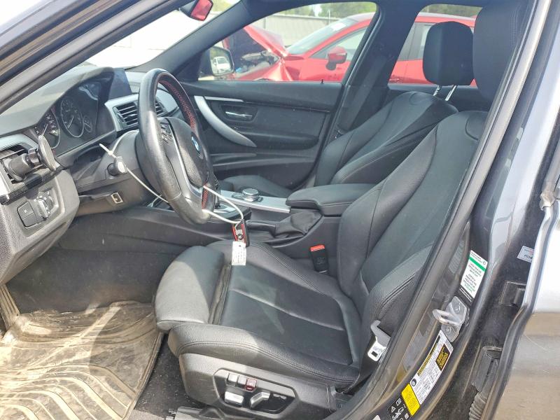 54671956 :رقم المزاد ، WBA8D9C58JEM31819 vin ، 2018 Bmw 330 مزاد بيع