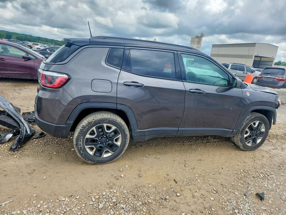 2018 Jeep Compass მანქანა იყიდება აუქციონზე, vin: 3C4NJDDB1JT454994, აუქციონის ნომერი: 55587366