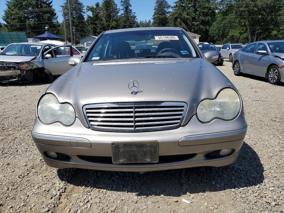 55198386 :رقم المزاد ، WDBRF64J54F509952 vin ، 2004 Mercedes-benz C مزاد بيع