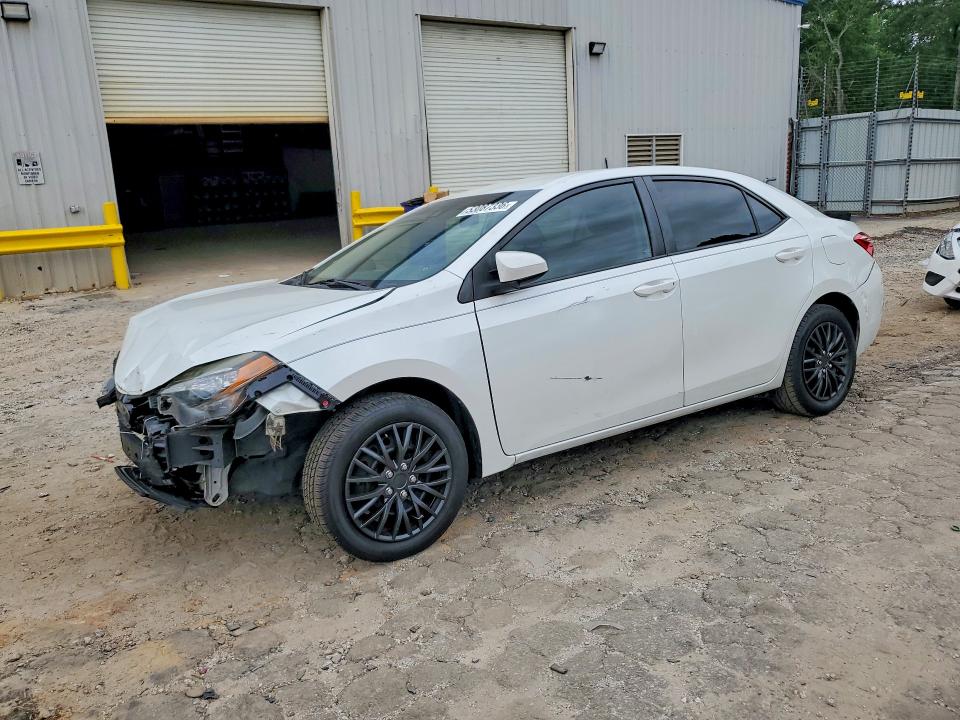 53087336 :رقم المزاد ، 5YFBURHEXHP623337 vin ، 2017 Toyota Corolla مزاد بيع
