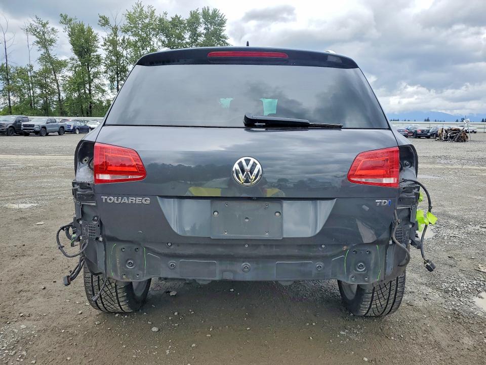 53918576 :رقم المزاد ، WVGEP9BP7FD003944 vin ، 2015 Volkswagen Touareg مزاد بيع