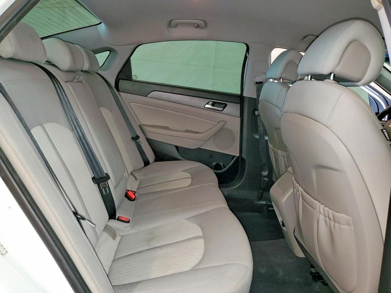 2016 Hyundai Sonata Hybrid მანქანა იყიდება აუქციონზე, vin: KMHE24L19GA010716, აუქციონის ნომერი: 52775536