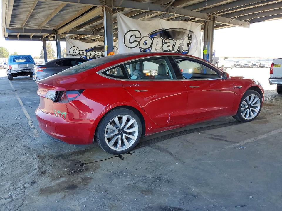 2018 Tesla Model 3 მანქანა იყიდება აუქციონზე, vin: 5YJ3E1EAXJF028980, აუქციონის ნომერი: 53224106