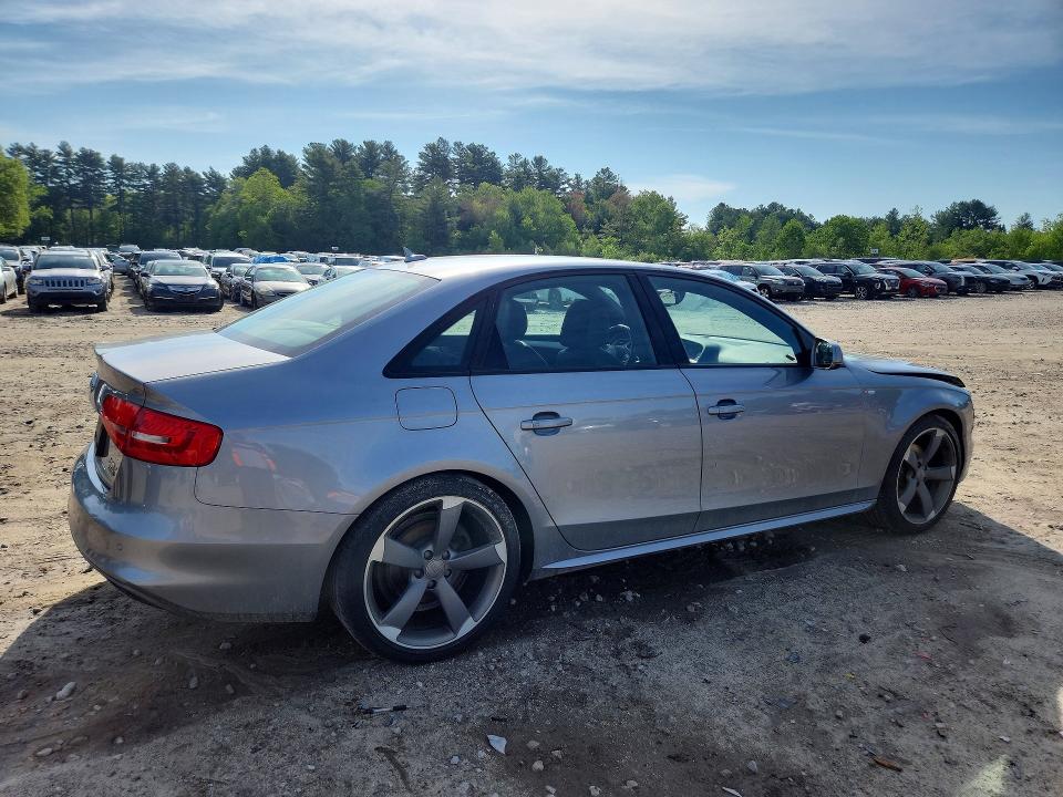 53566456 :رقم المزاد ، WAUFFAFL3FN023572 vin ، 2015 Audi A4 مزاد بيع