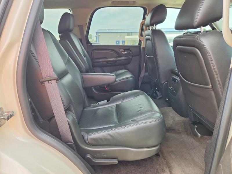 53843176 :رقم المزاد ، 1GKS2EEF0ER227693 vin ، 2014 Gmc Yukon مزاد بيع