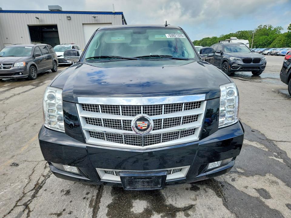 2013 Cadillac Escalade მანქანა იყიდება აუქციონზე, vin: 1GYS4DEF3DR311550, აუქციონის ნომერი: 53821326