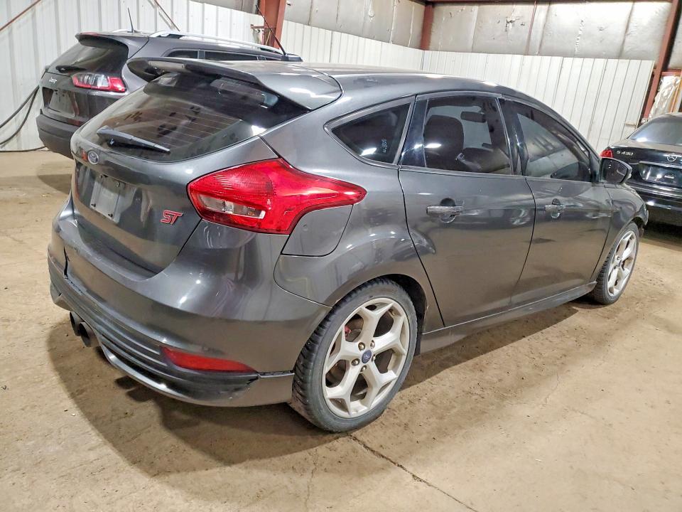 Продажа на аукционе авто 2016 Ford Focus, vin: 1FADP3L97GL377593, номер лота: 52971926