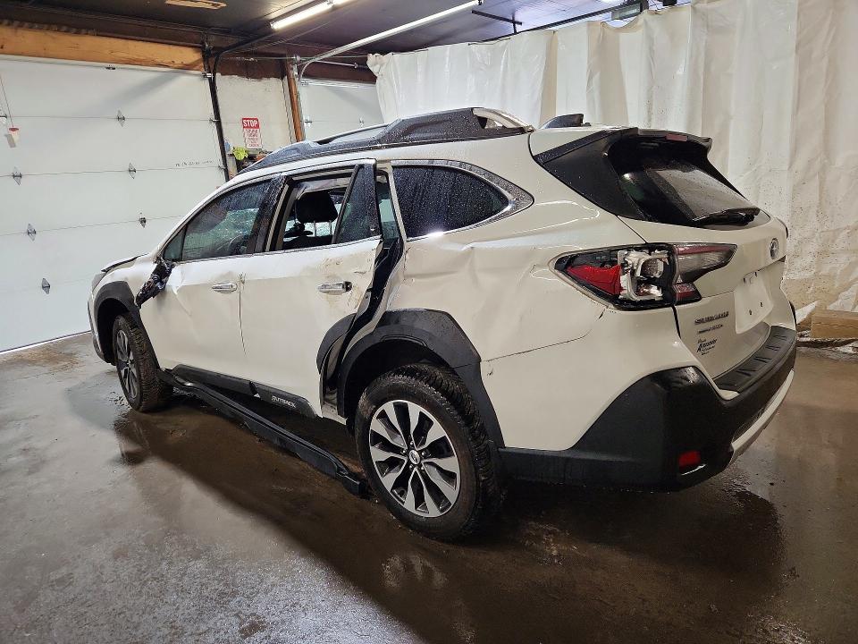 54767806 :رقم المزاد ، 4S4BTGPD0P3175726 vin ، 2023 Subaru Outback مزاد بيع