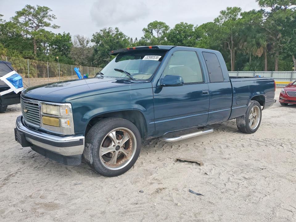 52980536 :رقم المزاد ، 1GCEC19M5VE258355 vin ، 1997 Chevrolet Gmt-400 مزاد بيع