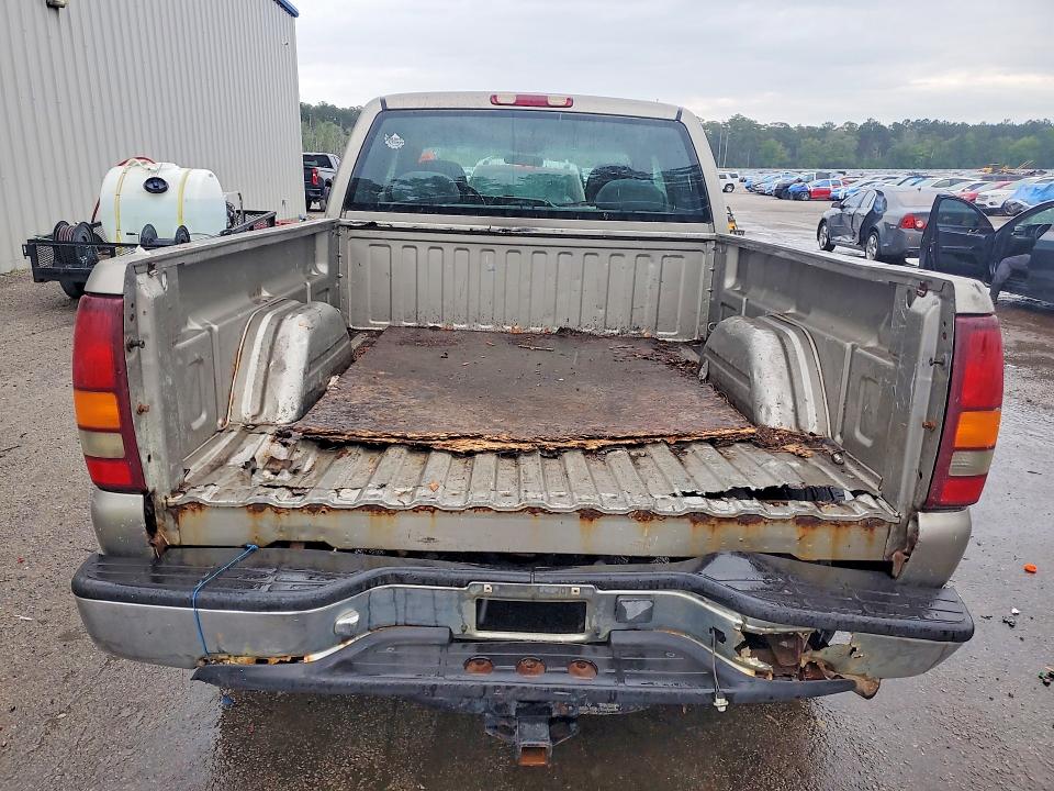 52194946 :رقم المزاد ، 1GCEK19T21E211918 vin ، 2001 Chevrolet Silverado مزاد بيع