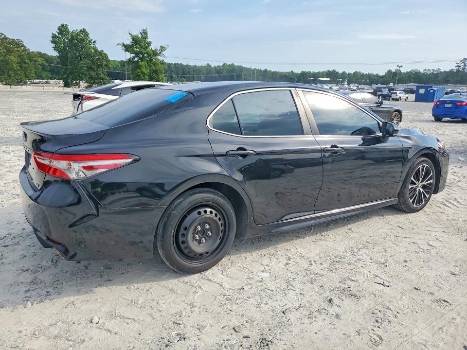 Продаж на аукціоні авто 2018 Toyota Camry, vin: 4T1B11HK0JU678772, номер лоту: 55501186