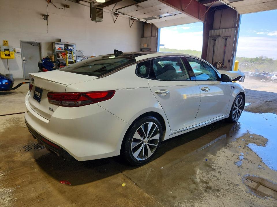 2016 Kia Optima მანქანა იყიდება აუქციონზე, vin: 5XXGV4L22GG046538, აუქციონის ნომერი: 52568216