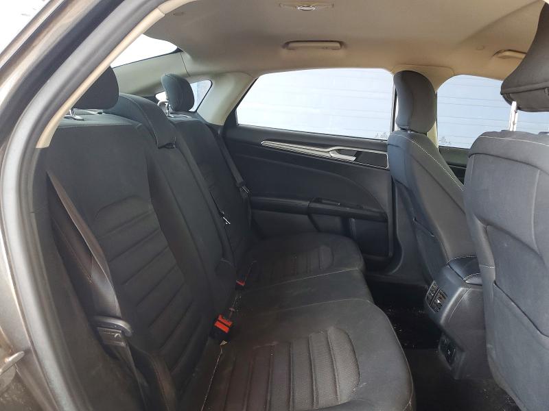 52363616 :رقم المزاد ، 3FA6P0LU5HR252882 vin ، 2017 Ford Fusion مزاد بيع