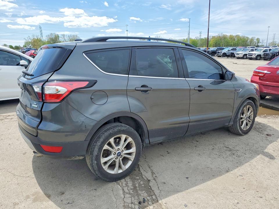 Продажа на аукционе авто 2018 Ford Escape, vin: 1FMCU0GD0JUB75364, номер лота: 51809796