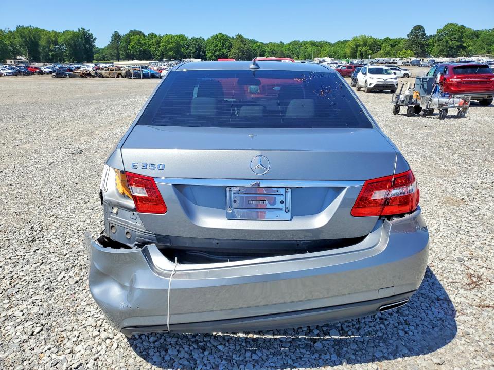 52101976 :رقم المزاد ، WDDHF5GB5BA377979 vin ، 2011 Mercedes-benz E مزاد بيع